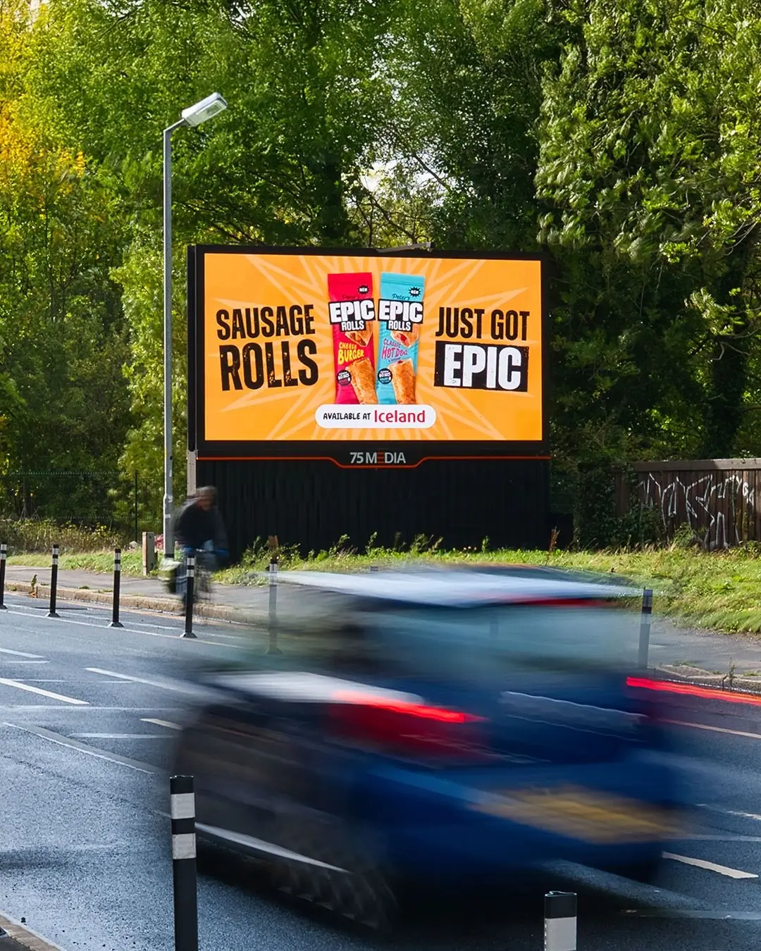 Digital 48-sheet billboard screen